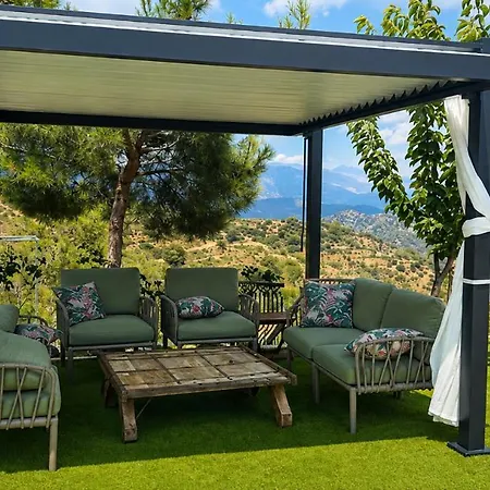 Pinecone Luxury Villa *
